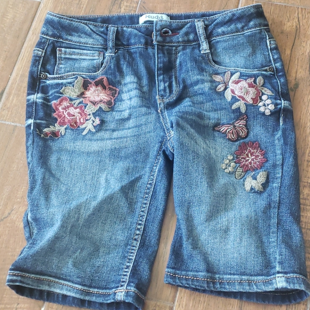 Girls size 12 mudd shorts